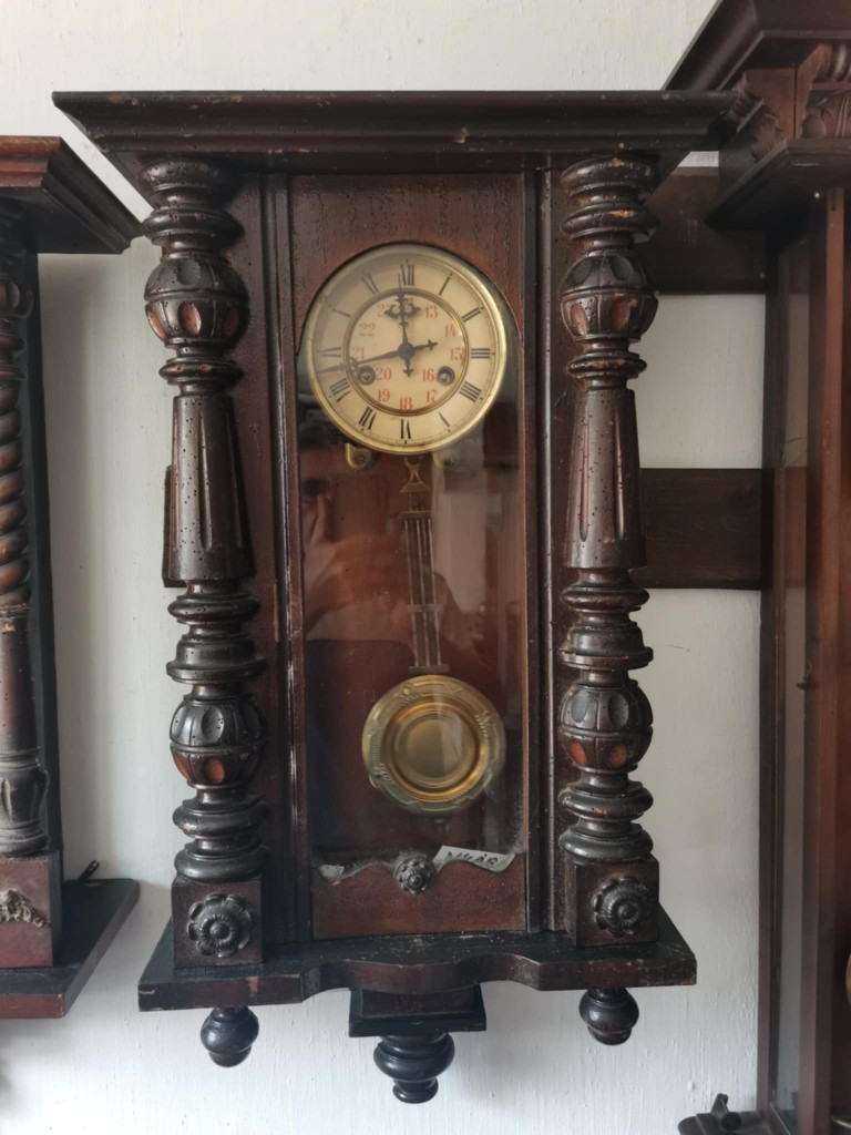 Antik falióra (Junghans) 139.